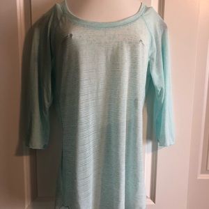 Athleta 3/4 length sleeve top